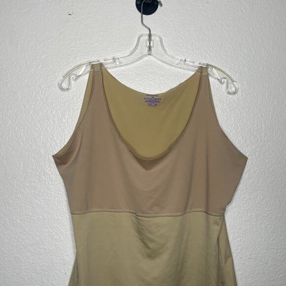 Spanx Womens Shapewear Top Plus Size 3X Sleeveless Nude Pullover Scoop Neckline - Picture 7 of 8